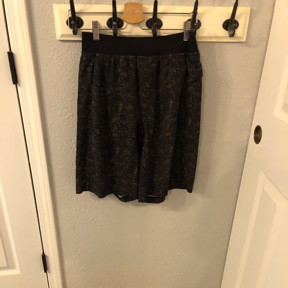lululemon athletica Other - LULULEMON T.H.E. Linerless Shorts Size S